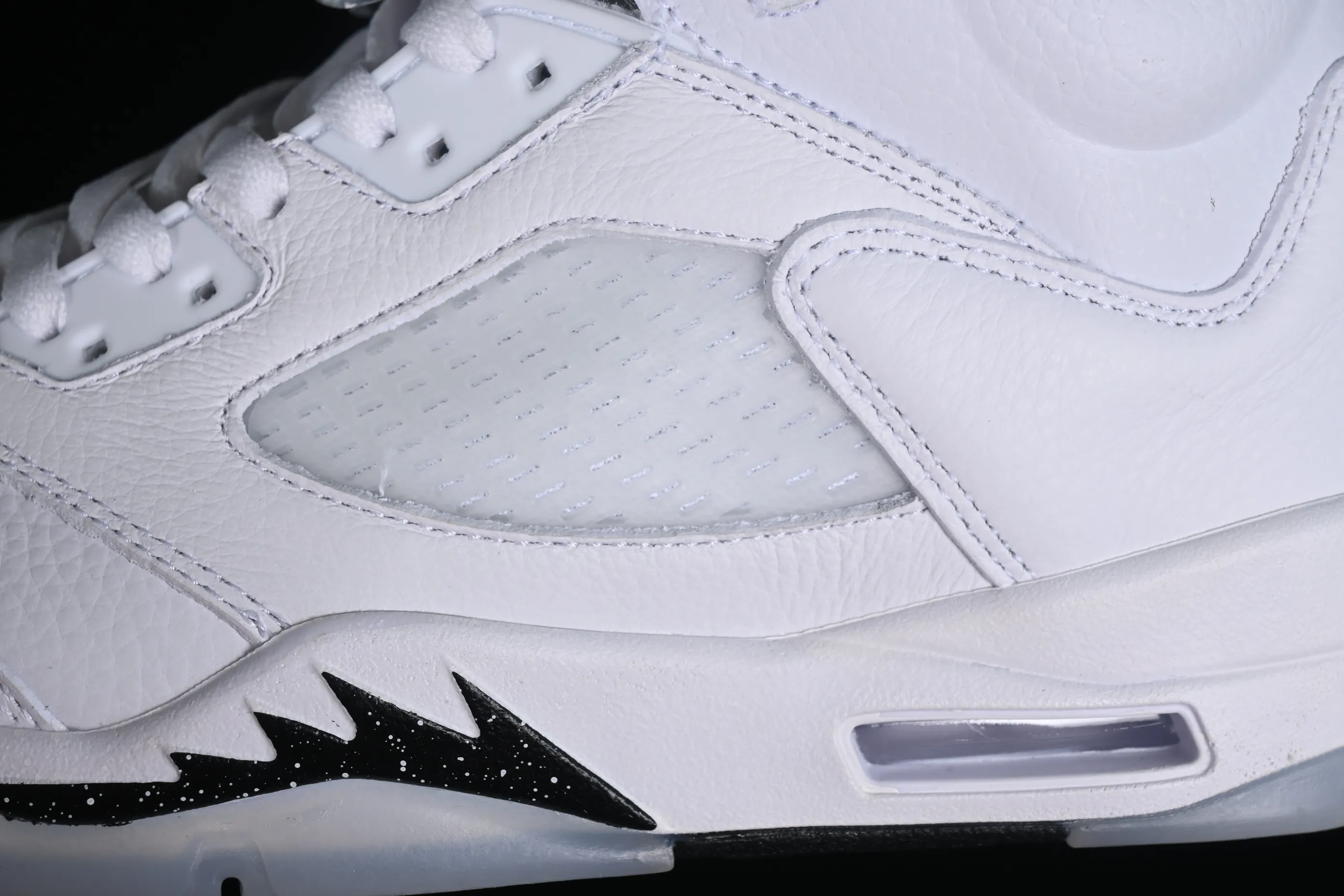All categories Air Jordan Jordan series basketball shoes Air Jordan 5 Air Jordan 5 Retro AJ5 Joe 5 white black DD0587-110